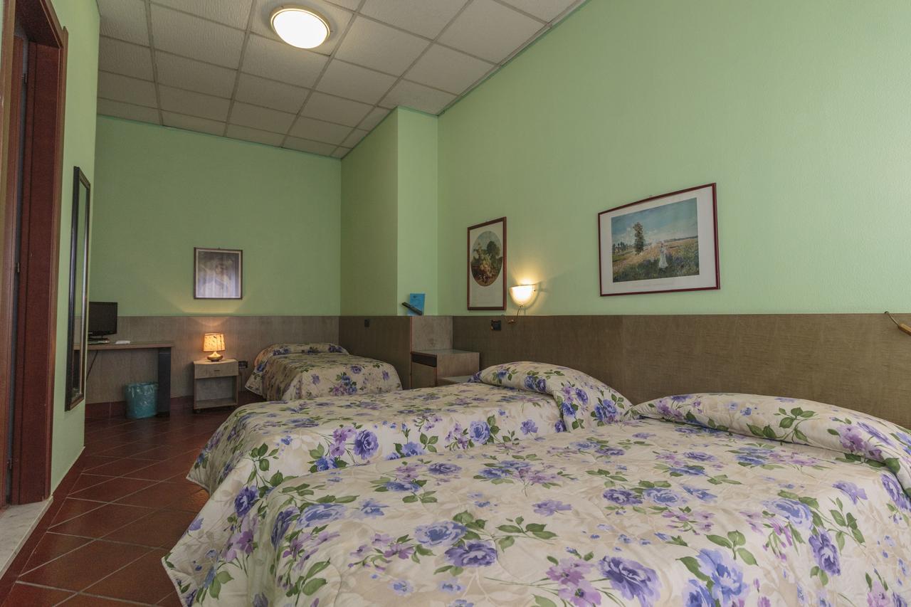 Hotel Il Telegrafo Melegnano Buitenkant foto