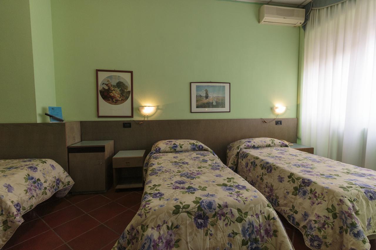 Hotel Il Telegrafo Melegnano Buitenkant foto
