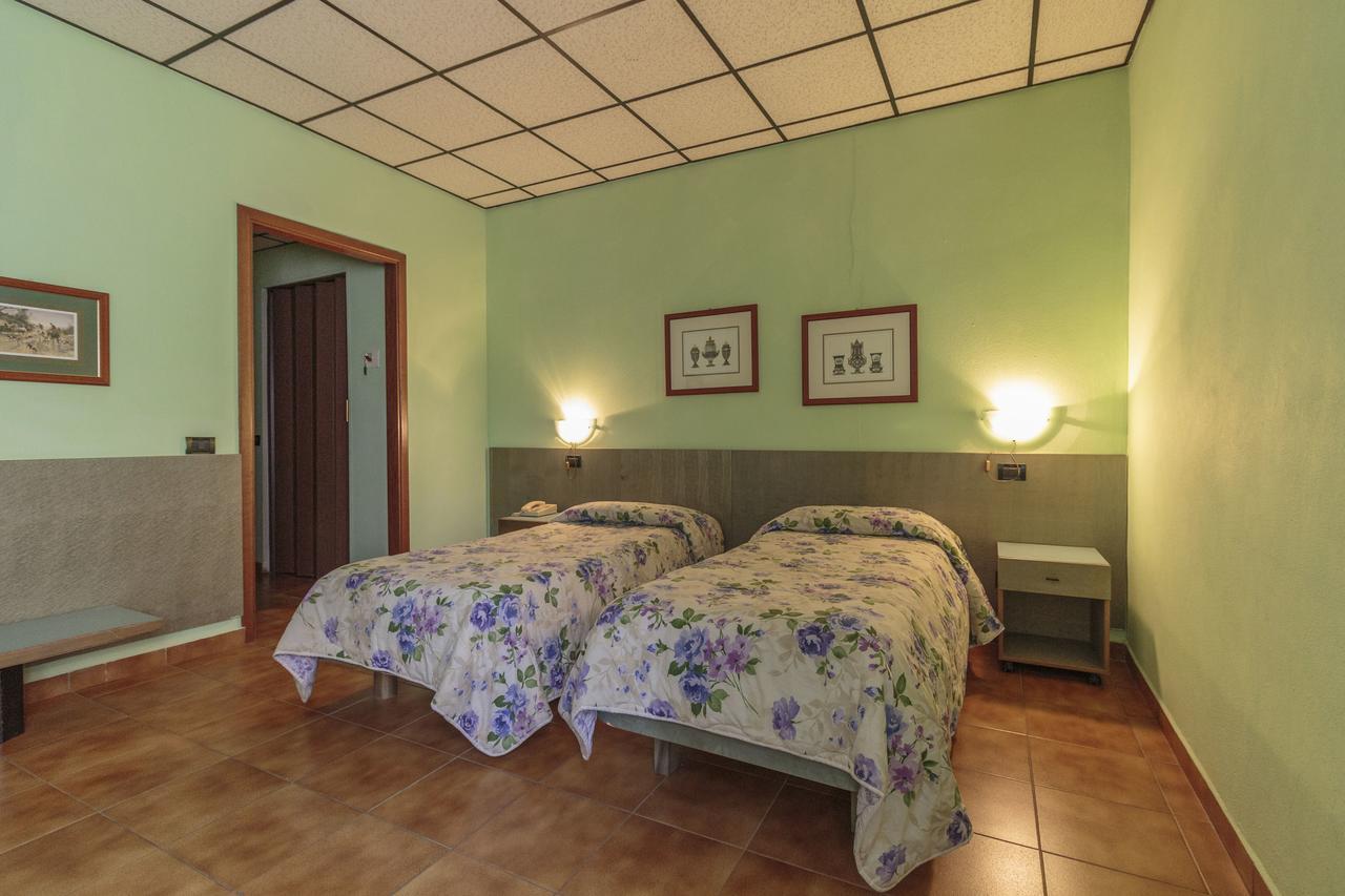 Hotel Il Telegrafo Melegnano Buitenkant foto